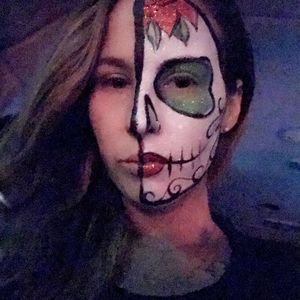 Meet your Posher, Alisha